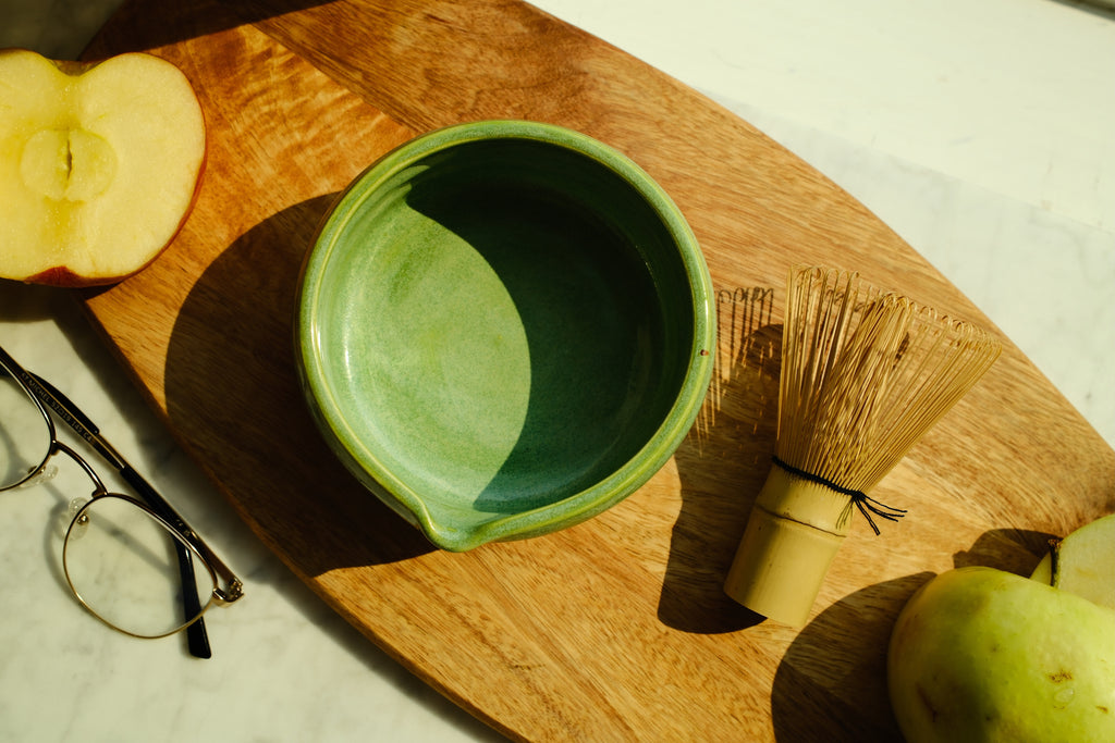 Matcha Bowl with Spout